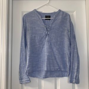 Women’s Abercrombie & Fitch Woven Blue Top in Size Medium